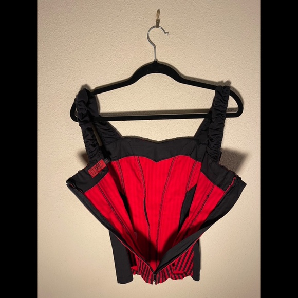 Vintage Tripp nyc Red & Black Stars & Stripes Corset - Picture 4 of 6